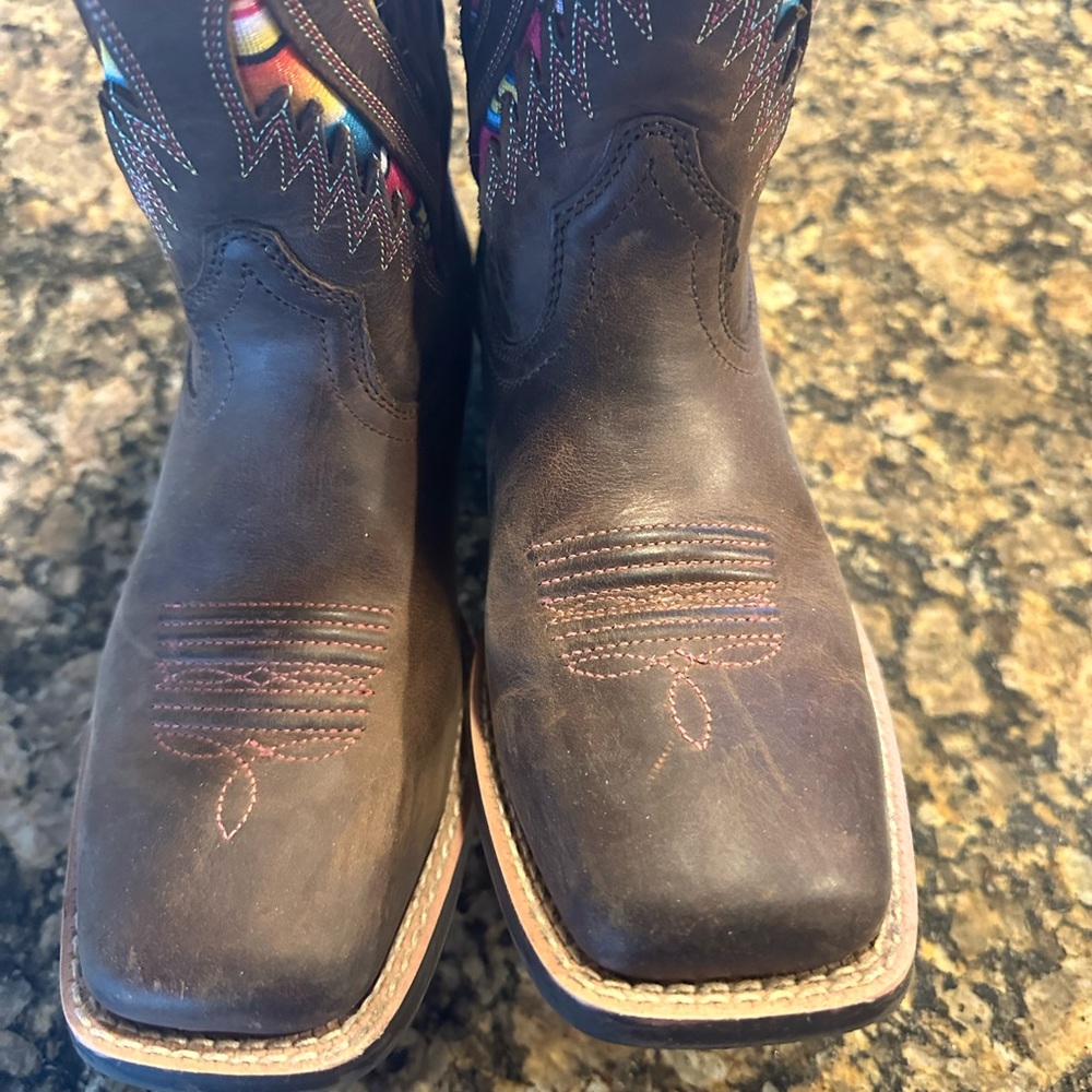 Ariat girls boots